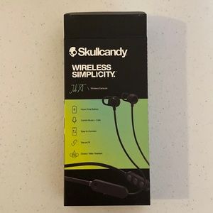 2005-A4: Skull Candy One-Size Earbuds - Black Color